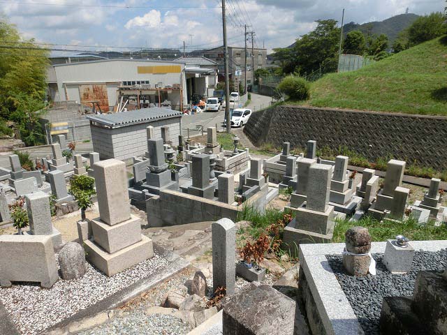 上山口墓地（西宮市）のお墓