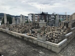 粟生霊苑（箕面市）のお墓