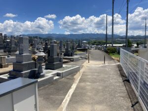 小垣内墓地（熊取町）のお墓