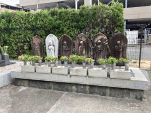 春日墓地（吹田市）のお墓