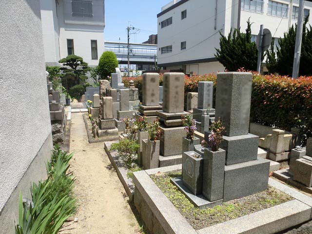 乗誓寺墓地（西宮市）のお墓