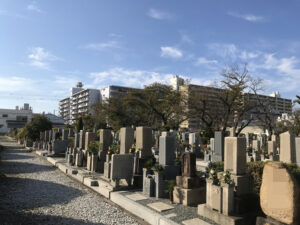 市設加美霊園（大阪市平野区）のお墓