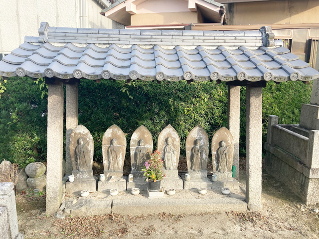 上津屋墓地（京都府城陽市）のお墓