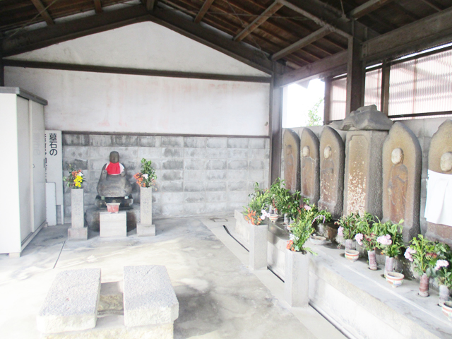 幡貫墓地（京都府宇治市）のお墓