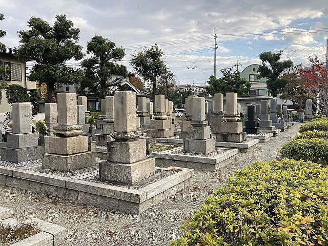 堀池墓地（伊丹市）のご紹介 - 大阪石材｜かけがえのないお墓づくりの
