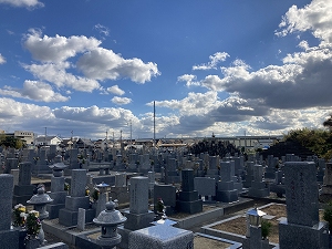 万田墓地（堺市西区）のお墓