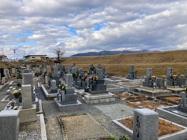 東久代墓地（川西市）のお墓