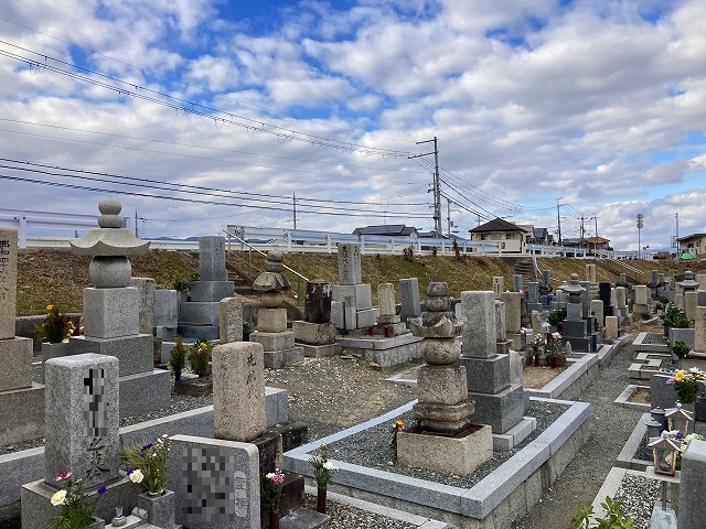 東久代墓地（川西市）のお墓