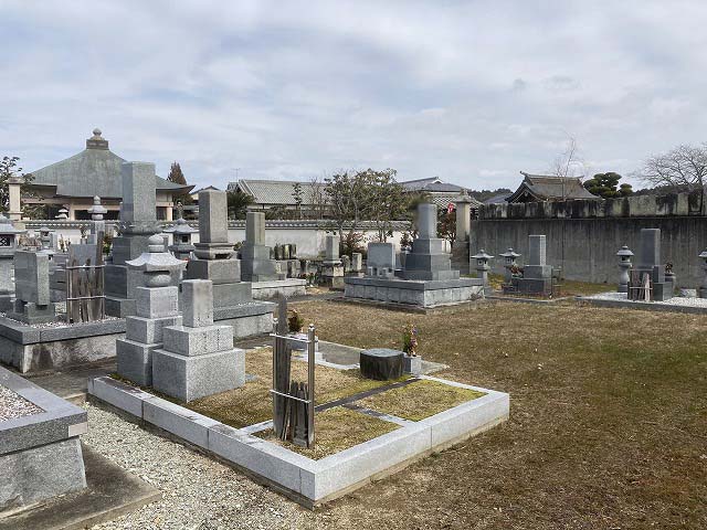 網引中墓地（加西市）のお墓