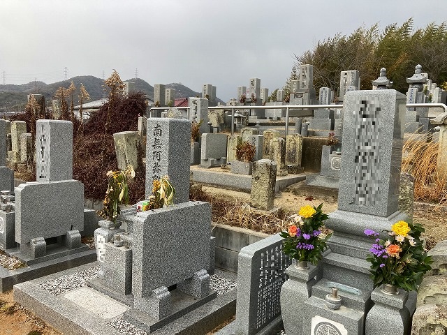 平荘町里共同墓地（加古川市）のお墓