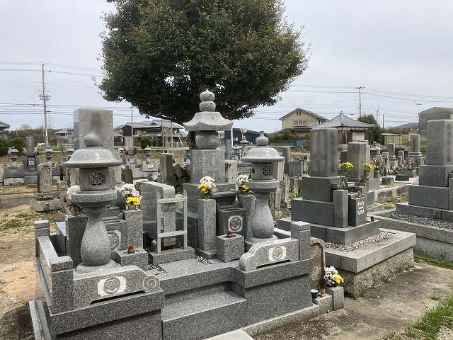 上野谷墓地（加古郡稲美町）のお墓