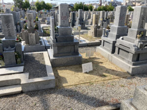 八尾市営　龍華墓地