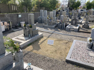 八尾市営　龍華墓地