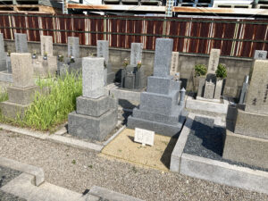 八尾市営　龍華墓地