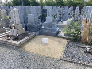 八尾市営　龍華墓地