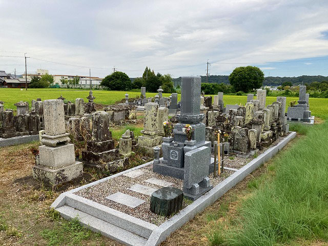 新畑墓地（小野市）のお墓