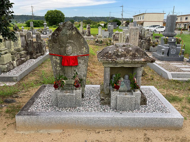 新畑墓地（小野市）のお墓