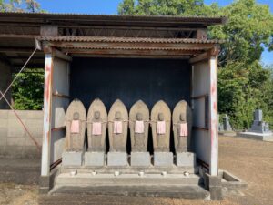 神南・稲葉車瀬墓地（斑鳩町）のお墓