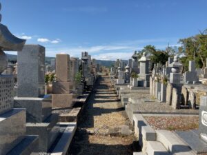 神南・稲葉車瀬墓地（斑鳩町）のお墓