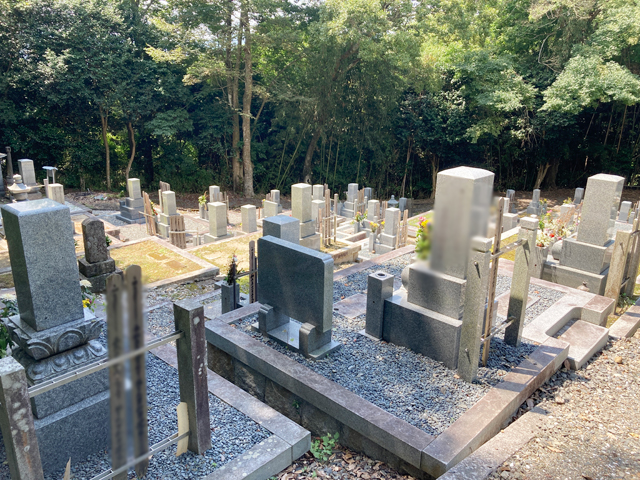 毘沙門区墓所（京都府亀岡市）のお墓