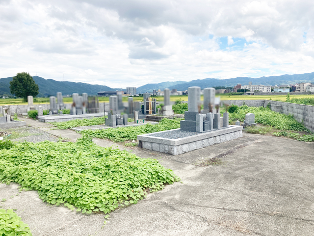 宇津根墓地（京都府亀岡市）のお墓