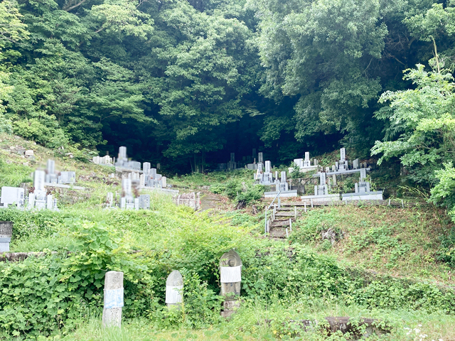 西加舎区墓地（京都府亀岡市）