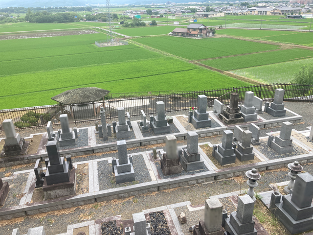 三ツ辻墓地（京都府亀岡市）のお墓 