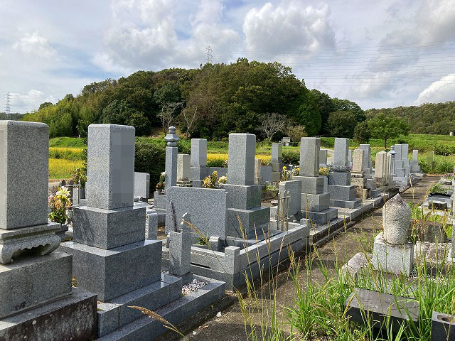 河合西町墓地（小野市）のお墓