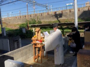 瓦林地区墓地（西宮市）で清祓い