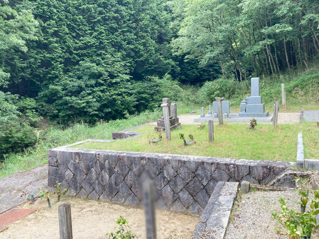 小玉墓地（京都府相楽郡南山城村）のお墓