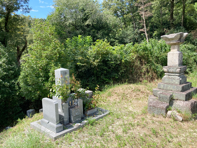 八束尻墓地（京都府相楽郡南山城村）のお墓