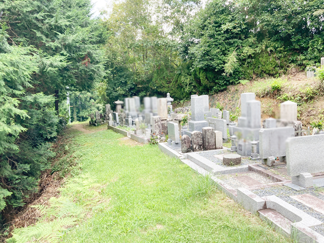 浦井戸墓地（京都府相楽郡南山城村）のお墓