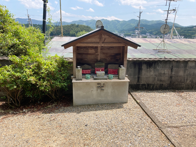 荒木共同墓地（京都府綴喜郡宇治田原町）のお墓