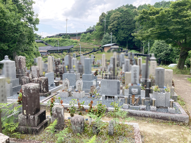 老中自治会墓地（京都府綴喜郡宇治田原町）のお墓