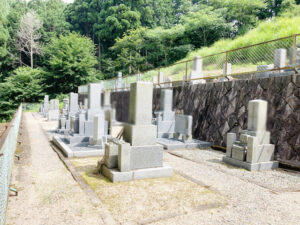 岩倉墓地（京都府相楽郡和束町）のお墓