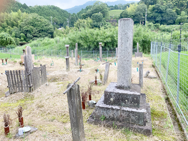 寺垣内墓地（京都府相楽郡和束町）のお墓