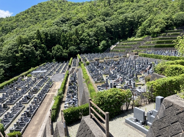 川西公営霊園（川西市）のお墓