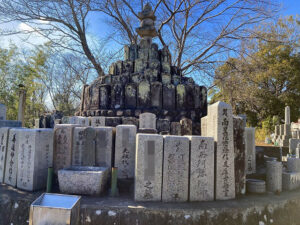 横山墓地（三田市）のお墓