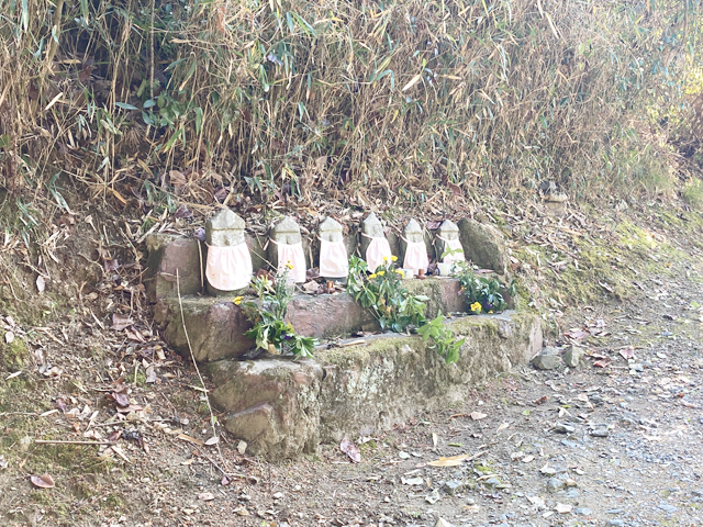 重利区墓地（京都府亀岡市）のお墓