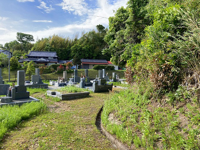 川除墓地（三田市）のお墓