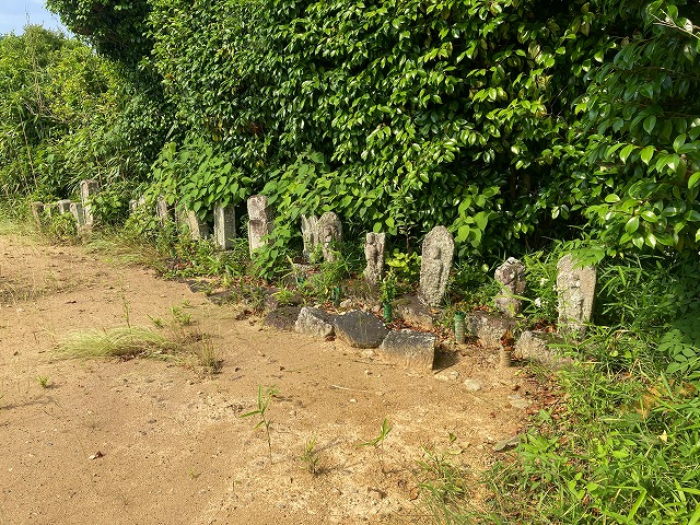 東本庄墓地（三田市）のお墓