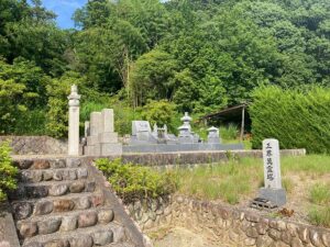 東本庄東墓地（三田市）のお墓