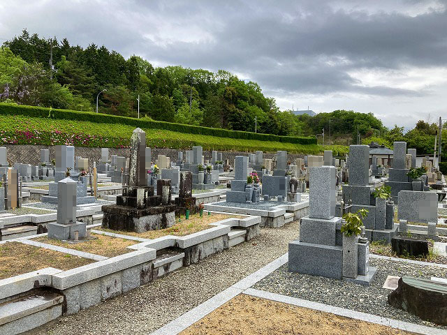 岡霊園（神戸市北区）のお墓