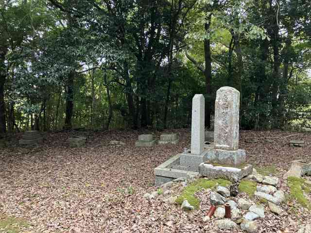 宿原東墓地（三木市）のお墓