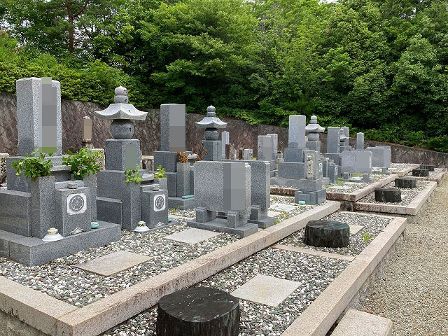 赤坂霊園（三田市）のご紹介。お墓・霊園 - 大阪石材｜かけがえのない