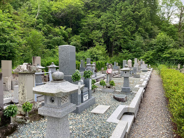 居屋山霊園（三田市）のお墓