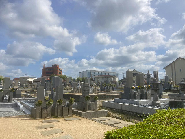 中北墓地（加東市）のお墓