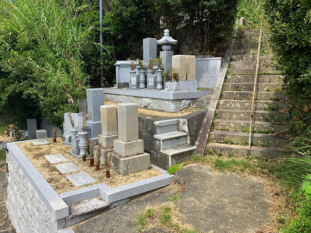堂鼻池墓地（淡路市）のお墓