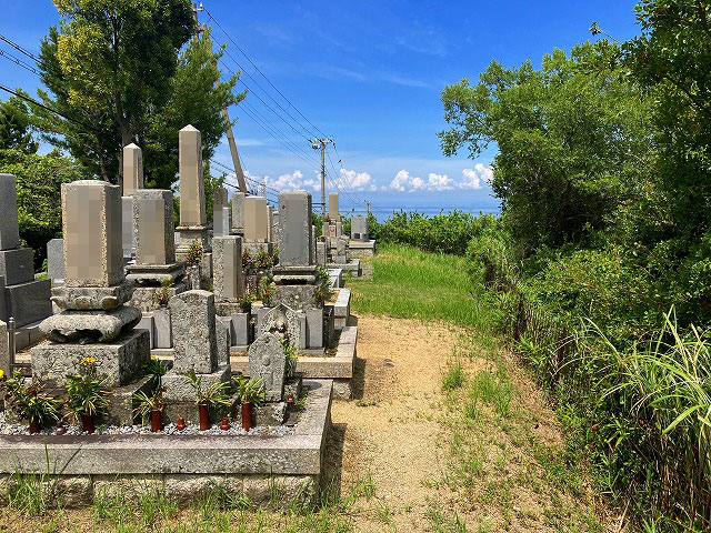 育波南墓地（淡路市）のお墓