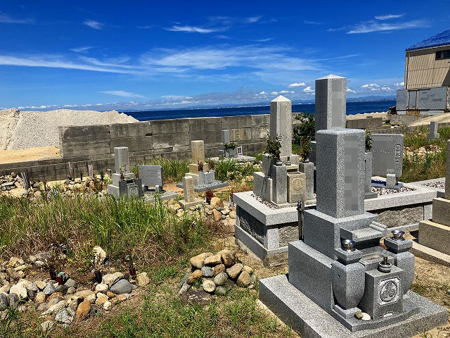 野島蟇浦墓地（淡路市）のお墓